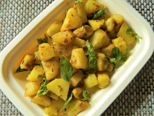 Cumin Spiced Potato Fry (Aloo Jeera) - Plattershare - Recipes, food stories and food lovers