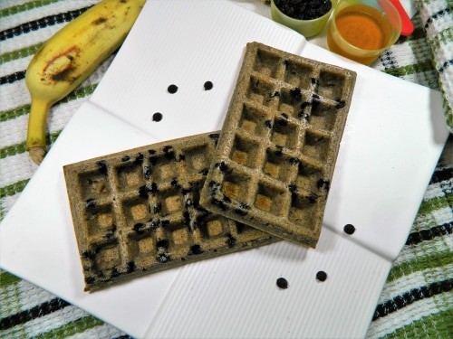 Millet Flour Vanilla & Dark Chocolate Chips Waffles - Plattershare - Recipes, food stories and food lovers