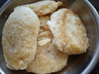 Dahi Bada - Plattershare - Recipes, food stories and food lovers Dahi Bada - Plattershare - Recipes, food stories and food lovers