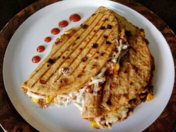 Grilled Chapati Sandwich - Plattershare - Recipes, food stories and food lovers