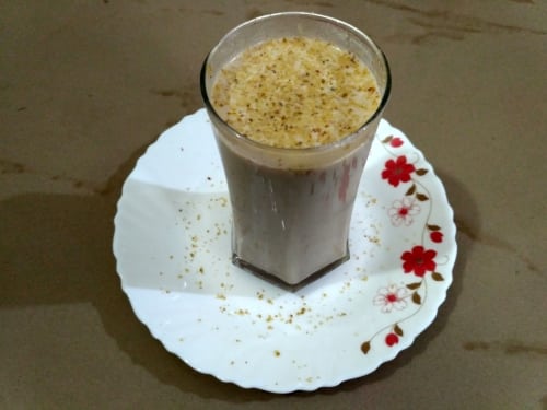 Healthy Almond, Pistachio Milkshake - Plattershare - Recipes, food stories and food lovers