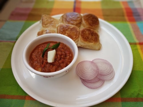 Pav Bhaji (Street Food) - Plattershare - Recipes, food stories and food lovers