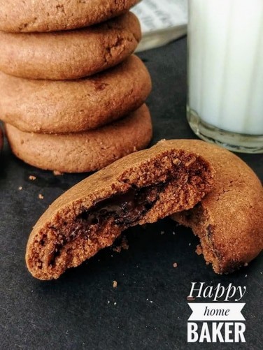 Whole Wheat Choco Filled Choco Cookies - Plattershare - Recipes, food stories and food lovers