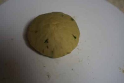 Avacado Paratha In Cute Shapes - Plattershare - Recipes, food stories and food lovers Avacado Paratha In Cute Shapes - Plattershare - Recipes, food stories and food lovers