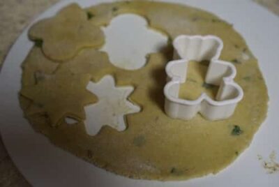 Avacado Paratha In Cute Shapes - Plattershare - Recipes, food stories and food lovers Avacado Paratha In Cute Shapes - Plattershare - Recipes, food stories and food lovers
