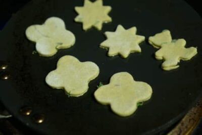 Avacado Paratha In Cute Shapes - Plattershare - Recipes, food stories and food lovers Avacado Paratha In Cute Shapes - Plattershare - Recipes, food stories and food lovers