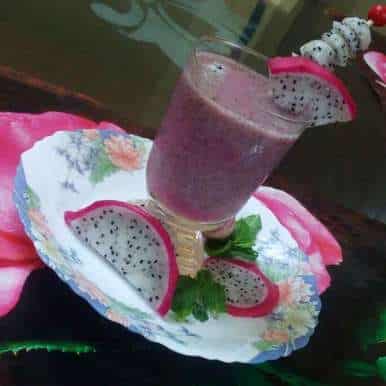 Dragon Fruit Smoothie Recipe - Plattershare - Recipes, food stories and food lovers Dragon Fruit Smoothie Recipe - Plattershare - Recipes, food stories and food lovers