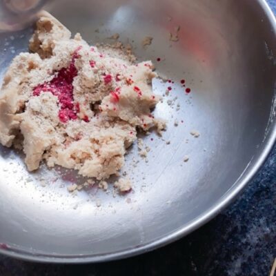 Wheat Almond Flour Beetroot Cocoa Pinwheel Cookies - Plattershare - Recipes, food stories and food lovers Wheat Almond Flour Beetroot Cocoa Pinwheel Cookies - Plattershare - Recipes, food stories and food lovers