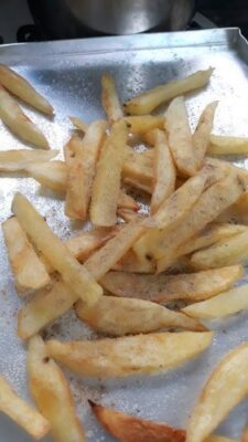 Crispy Baked Potato Wedges Aka French Fries - Plattershare - Recipes, food stories and food lovers Crispy Baked Potato Wedges Aka French Fries - Plattershare - Recipes, food stories and food lovers