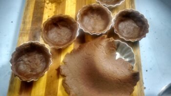 Healthy Shortcrust Pastry Filled With Baked Chocolate Yogurt - Plattershare - Recipes, food stories and food lovers
