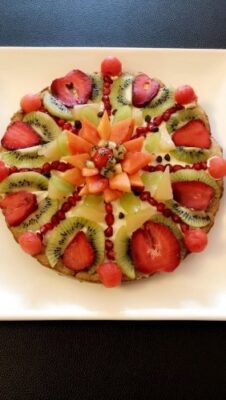 Healthy Fruit Pizza - Plattershare - Recipes, food stories and food lovers Healthy Fruit Pizza - Plattershare - Recipes, food stories and food lovers