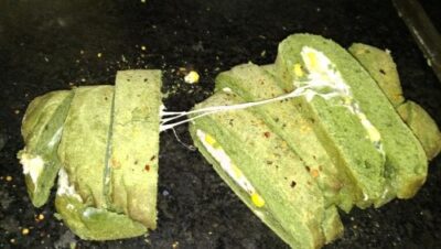 Domino'S Style Spinach Bread Sticks - Plattershare - Recipes, food stories and food lovers