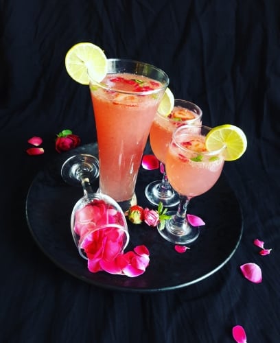 Strawberry Rose Lemonade - Plattershare - Recipes, food stories and food lovers