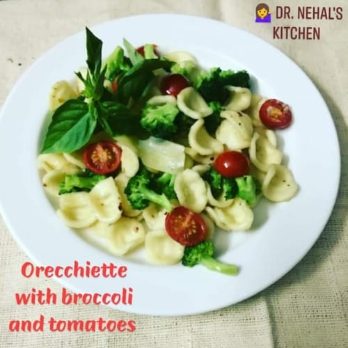 Orecchiette With Broccoli And Tomatoes - Plattershare - Recipes, Food Stories And Food Enthusiasts