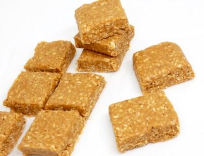 Peanut Butter Honey Oats Protein Bars | No Bake Peanut Butter And Oats Bar - Plattershare - Recipes, food stories and food lovers Peanut Butter Honey Oats Protein Bars | No Bake Peanut Butter And Oats Bar - Plattershare - Recipes, food stories and food lovers