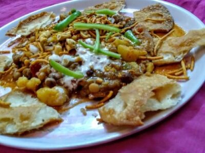 Famous Orrisa Allo Muter Chaat - Plattershare - Recipes, food stories and food lovers Famous Orrisa Allo Muter Chaat - Plattershare - Recipes, food stories and food lovers