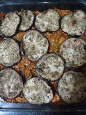 Greek Moussaka - Plattershare - Recipes, food stories and food lovers Greek Moussaka - Plattershare - Recipes, food stories and food lovers