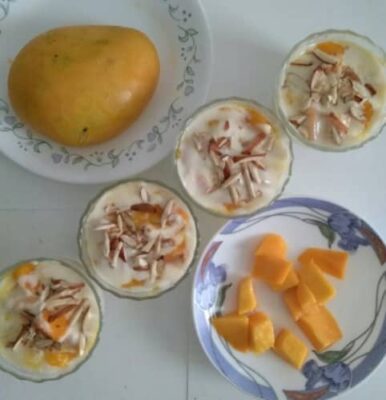 Mangoes In Sweetened Yogurt - Plattershare - Recipes, food stories and food lovers Mangoes In Sweetened Yogurt - Plattershare - Recipes, food stories and food lovers