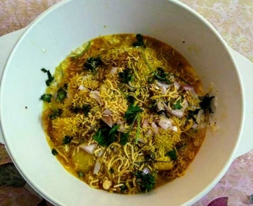 Dahi Bara Aloo Dum Chaat - Plattershare - Recipes, Food Stories And Food Enthusiasts