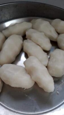 Maduram-Pati Style Ammani Kozhukattai / Savoury Protein Dumplings - Plattershare - Recipes, food stories and food lovers Maduram-Pati Style Ammani Kozhukattai / Savoury Protein Dumplings - Plattershare - Recipes, food stories and food lovers