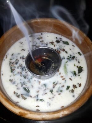Smoked Buttermilk: A Refreshing Indian Summer Drink - Plattershare - Recipes, food stories and food lovers Smoked Buttermilk: A Refreshing Indian Summer Drink - Plattershare - Recipes, food stories and food lovers