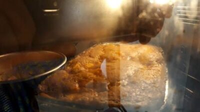Easy Mango Cobbler with a Golden Crust - Plattershare - Recipes, food stories and food lovers Easy Mango Cobbler with a Golden Crust - Plattershare - Recipes, food stories and food lovers
