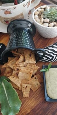 Crispy Chapati Nachos with Zesty Spice Blend - Plattershare - Recipes, food stories and food lovers Crispy Chapati Nachos with Zesty Spice Blend - Plattershare - Recipes, food stories and food lovers