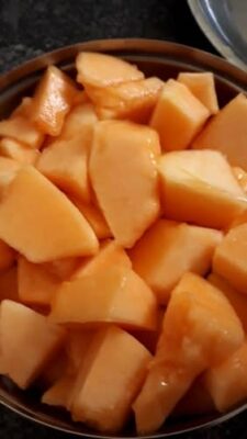 Healthy Musk Melon Cupcakes with a 5-Flour Blend - Plattershare - Recipes, food stories and food lovers Healthy Musk Melon Cupcakes with a 5-Flour Blend - Plattershare - Recipes, food stories and food lovers