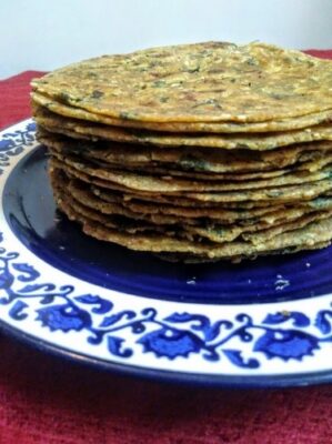 Flavorful Methi Thepla: A Healthy & Delicious Indian Flatbread - Plattershare - Recipes, food stories and food lovers Flavorful Methi Thepla: A Healthy & Delicious Indian Flatbread - Plattershare - Recipes, food stories and food lovers
