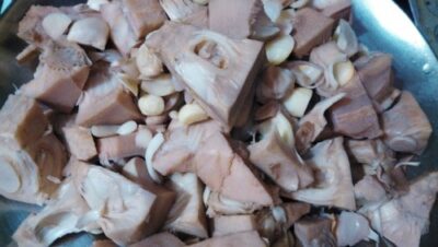 Tender Jackfruit Curry: A Flavorful Vegan North Indian Delight - Plattershare - Recipes, food stories and food lovers Tender Jackfruit Curry: A Flavorful Vegan North Indian Delight - Plattershare - Recipes, food stories and food lovers