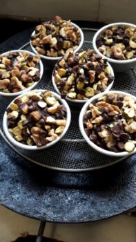 Wheat +Oats + Almonds Chocolate Cupcakes - Plattershare - Recipes, Food Stories And Food Enthusiasts
