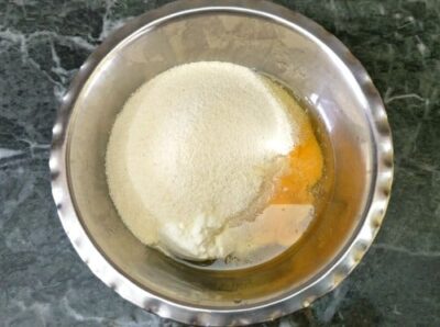 Mango Basbousa: A Vibrant Middle Eastern Semolina Cake - Plattershare - Recipes, food stories and food lovers Mango Basbousa: A Vibrant Middle Eastern Semolina Cake - Plattershare - Recipes, food stories and food lovers