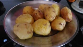 Mughlai Dum Aloo - Plattershare - Recipes, food stories and food lovers
