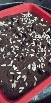 Mom's Heartfelt Multigrain Chocolate Sunflower Seed Cake (Eggless) - Plattershare - Recipes, food stories and food lovers Mom's Heartfelt Multigrain Chocolate Sunflower Seed Cake (Eggless) - Plattershare - Recipes, food stories and food lovers