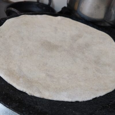 Vegetarian Keema Paratha: A Hearty & Flavorful Flatbread - Plattershare - Recipes, food stories and food lovers Vegetarian Keema Paratha: A Hearty & Flavorful Flatbread - Plattershare - Recipes, food stories and food lovers