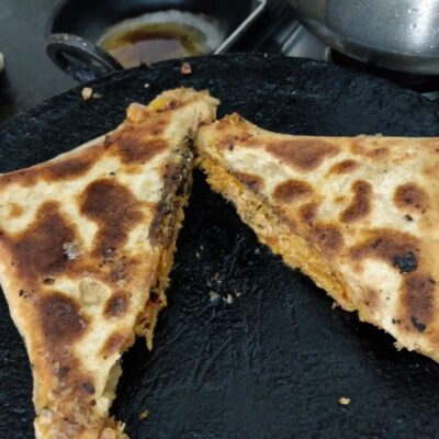 Vegetarian Keema Paratha: A Hearty & Flavorful Flatbread - Plattershare - Recipes, food stories and food lovers Vegetarian Keema Paratha: A Hearty & Flavorful Flatbread - Plattershare - Recipes, food stories and food lovers