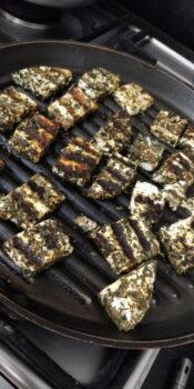 Mint Crusted Grilled Cottage Cheese Cubes - Plattershare - Recipes, food stories and food lovers