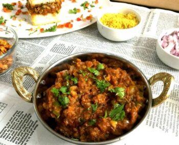 Chatpata Masala Pav - Plattershare - Recipes, food stories and food lovers