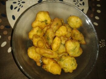 Moong Pakora Chat - Plattershare - Recipes, food stories and food lovers