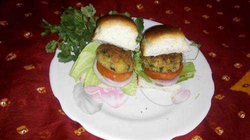 Veggie Chop Burger - Plattershare - Recipes, food stories and food lovers