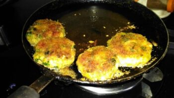 Veggie Chop Burger - Plattershare - Recipes, food stories and food lovers