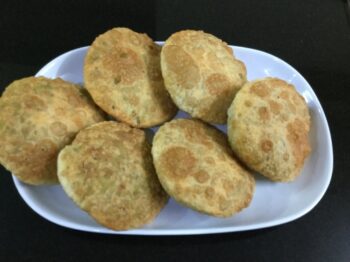 Biscuit Rotti/Mangalore Kachori - Plattershare - Recipes, Food Stories And Food Enthusiasts