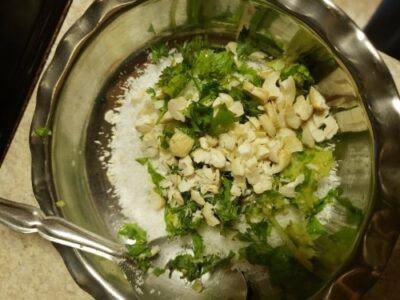 Indori Patties: A Taste of Indore's Sarafa Bazaar - Plattershare - Recipes, food stories and food lovers Indori Patties: A Taste of Indore's Sarafa Bazaar - Plattershare - Recipes, food stories and food lovers