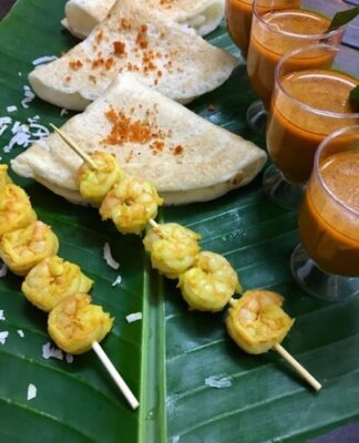 Kerala Appam Dosa: Lacy Crepes with Coconut & Prawns - Plattershare - Recipes, food stories and food lovers Kerala Appam Dosa: Lacy Crepes with Coconut & Prawns - Plattershare - Recipes, food stories and food lovers