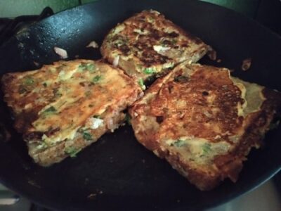 Crispy Masala Bread: A Flavorful South Indian Breakfast - Plattershare - Recipes, food stories and food lovers Crispy Masala Bread: A Flavorful South Indian Breakfast - Plattershare - Recipes, food stories and food lovers