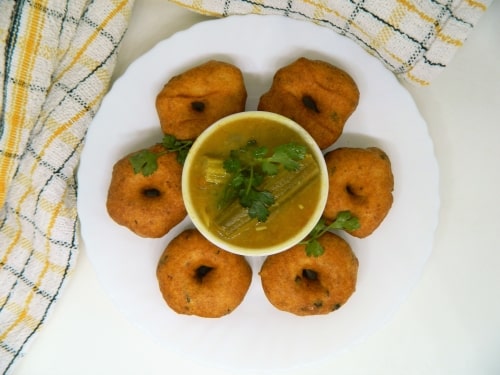 Proso Millet Methu Vada - Plattershare - Recipes, Food Stories And Food Enthusiasts