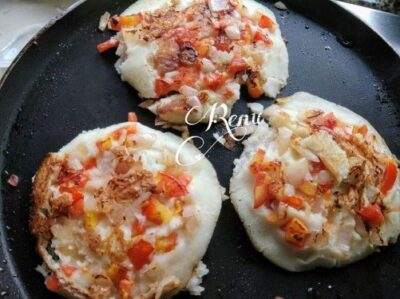 Cheesy Onion Tomato Uttapam: A South Indian Delight - Plattershare - Recipes, food stories and food lovers Cheesy Onion Tomato Uttapam: A South Indian Delight - Plattershare - Recipes, food stories and food lovers