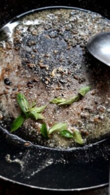 Vendakai Mor Kuzhambu: Tangy Okra in Coconut-Infused Yogurt Sauce - Plattershare - Recipes, food stories and food lovers Vendakai Mor Kuzhambu: Tangy Okra in Coconut-Infused Yogurt Sauce - Plattershare - Recipes, food stories and food lovers