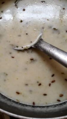 Vendakai Mor Kuzhambu: Tangy Okra in Coconut-Infused Yogurt Sauce - Plattershare - Recipes, food stories and food lovers Vendakai Mor Kuzhambu: Tangy Okra in Coconut-Infused Yogurt Sauce - Plattershare - Recipes, food stories and food lovers