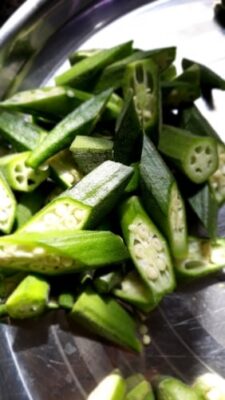 Vendakai Mor Kuzhambu: Tangy Okra in Coconut-Infused Yogurt Sauce - Plattershare - Recipes, food stories and food lovers Vendakai Mor Kuzhambu: Tangy Okra in Coconut-Infused Yogurt Sauce - Plattershare - Recipes, food stories and food lovers